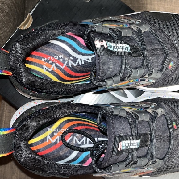 Under Armour Flow Velociti MVMNT Pride women's 6 - Picture 8 of 11